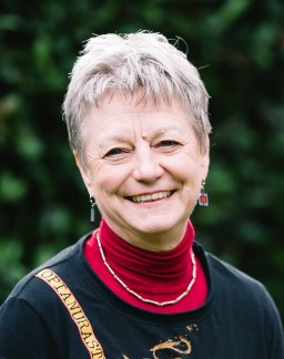 Virginia King Author Portrait Small