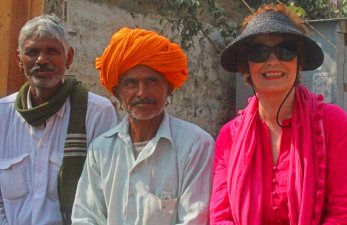 img_3289-v-dinah-with-two-men-in-shapura-fb