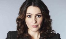 Suranne-Jones-as-DC-Rache-008