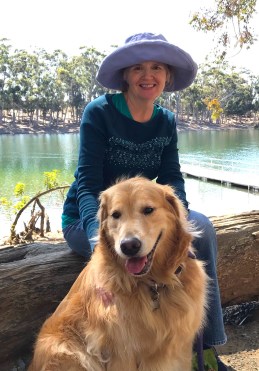 Lindas Book Bag - StephDaisyLake-LindasBookBag